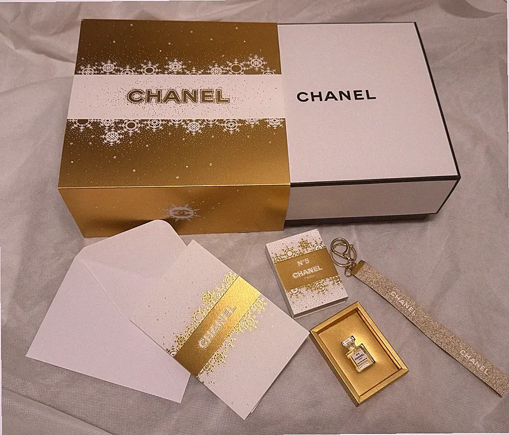 CHANEL No.5 Mini Perfume Gift Set Mother’s Day Limited Edition Box