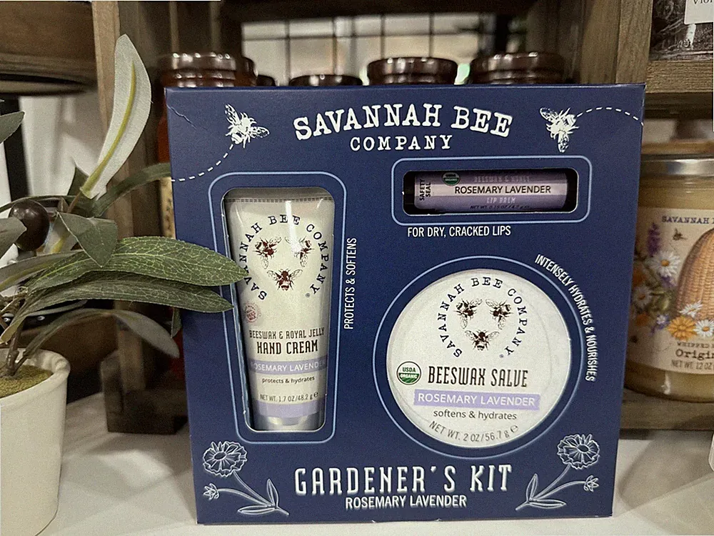 Savannah Bee Lavender Mother’s Day Hand Cream & Beeswax Salve Gift Set NEW